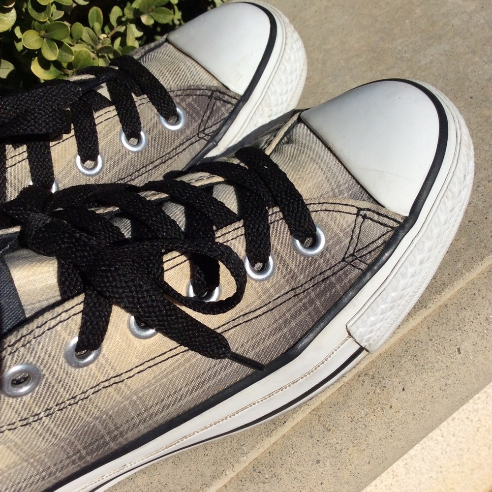 Plaid Women’s Converse